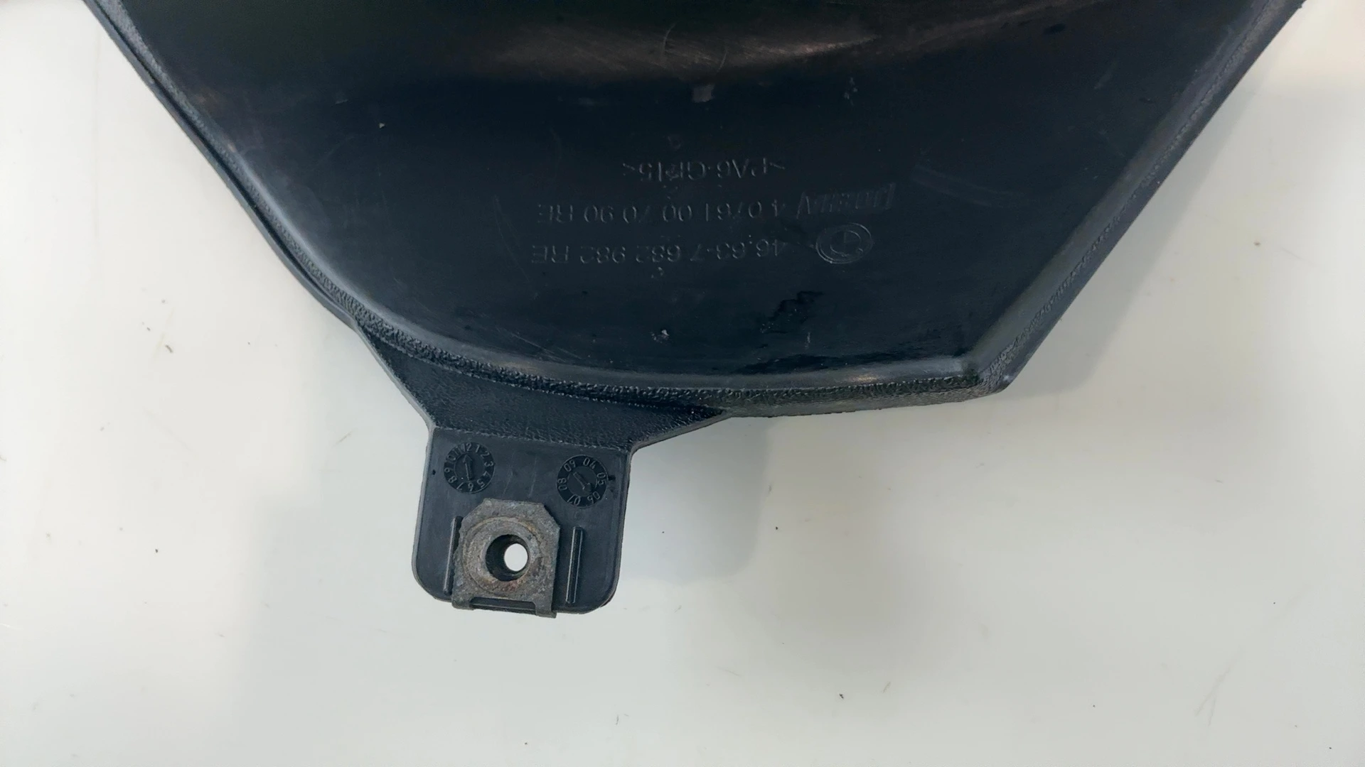 BMW R1200RT R1200 RT 1200 CC Right Fairing Cover 2005-2013 OEM 46637682982 - Image 4