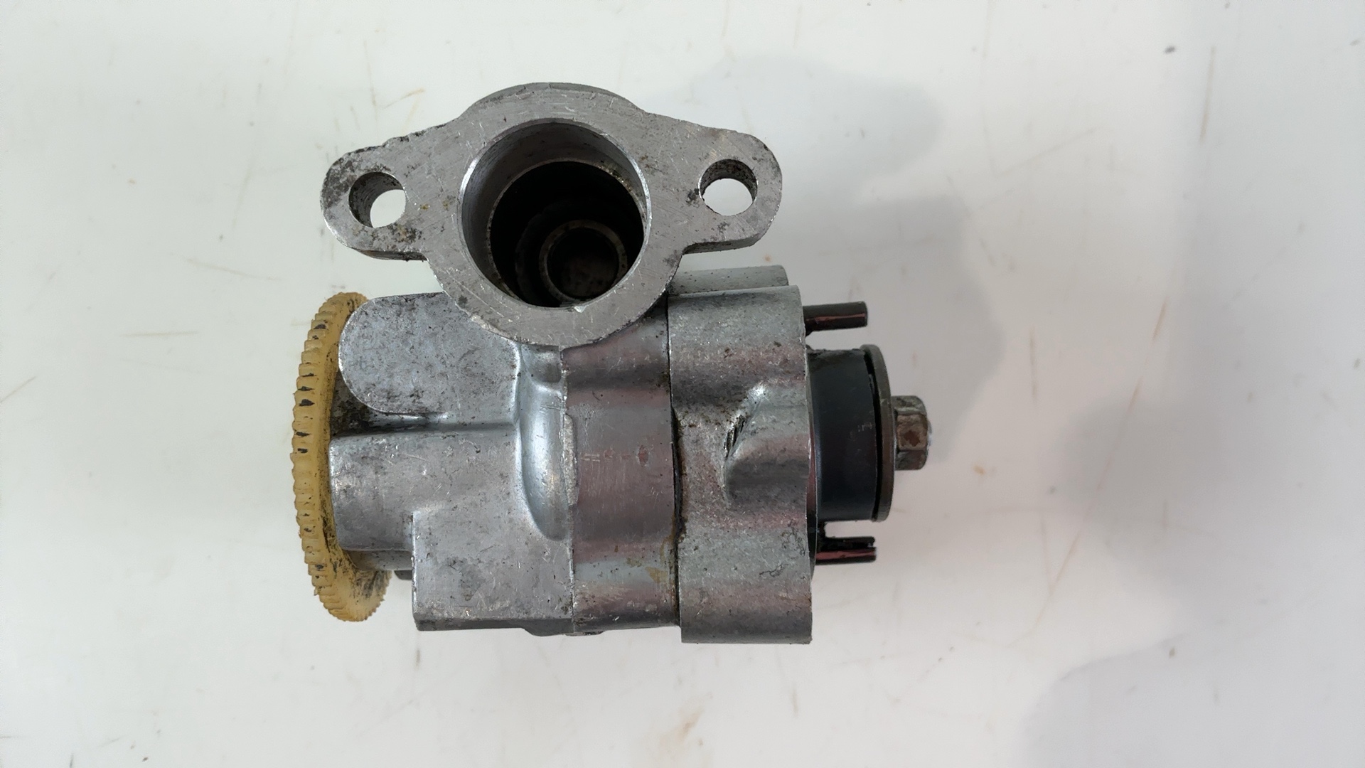 Yamaha DT250 DT 250 250cc Oil Pump Injection Assembly 1977-1979 OEM 1M1-13101-01 - Image 1