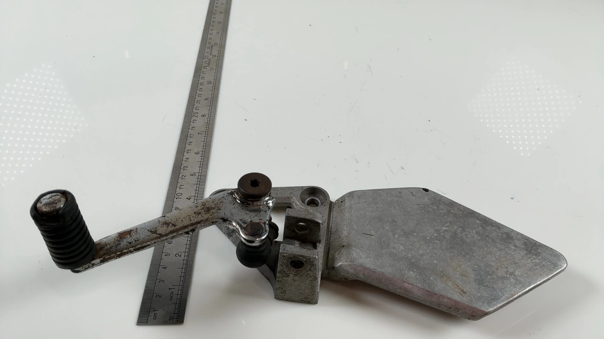 Honda CB-1 CB400F 400cc Front Left Footrest Bracket 1989-1991 OEM 50700-KAF-000 - Image 4