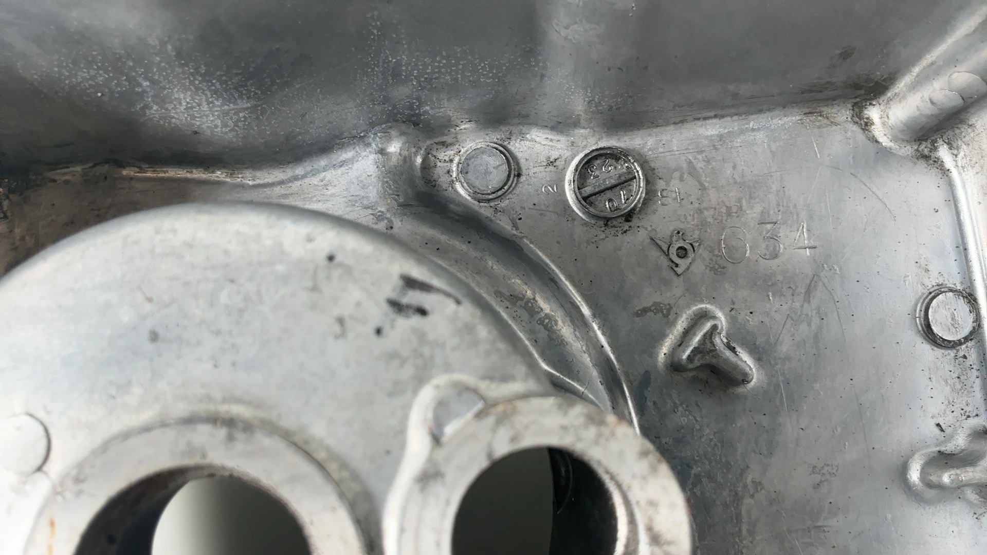 Honda VT250F MC08 250cc Engine Oil Pan Sump 1982 1983 OEM 11210-KE8-000 - Image 5