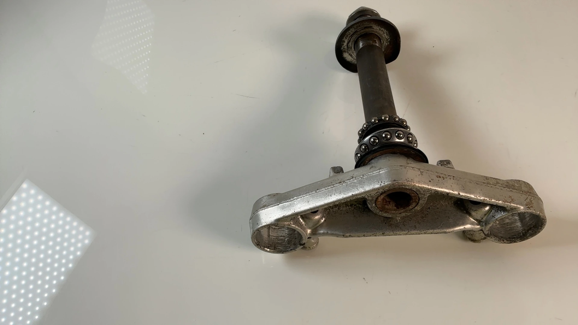 Honda VFR400R NC21 400cc Lower Fork Bridge Yoke 1986 1987 OEM 53219-ML0-000 - Image 2
