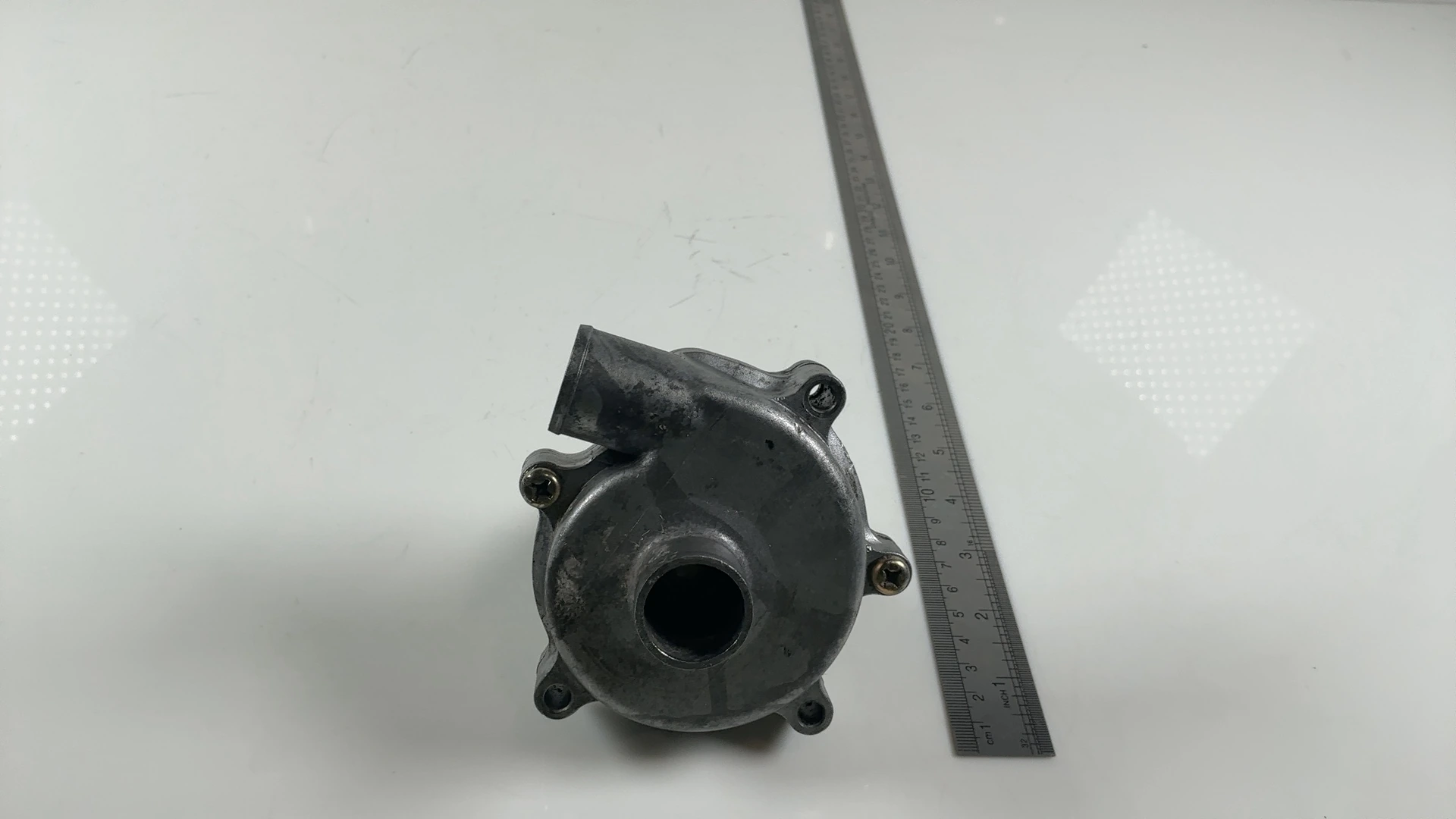 Yamaha FZ 750 3KT 750cc Coolant Engine Water Pump 1985-1994 OEM 1UF-12421-00 - Image 3