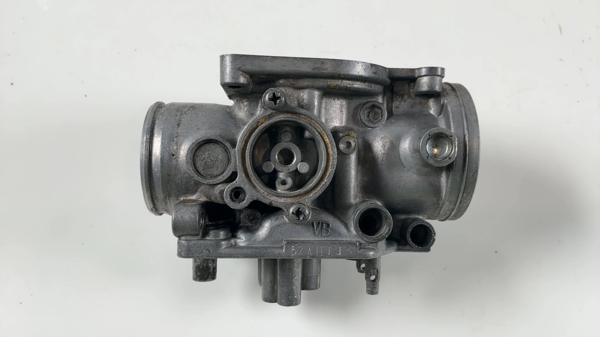Honda CB1100F VB52A 1100cc Carburetor Body 1983 OEM 16100-MA7-003 - Image 8