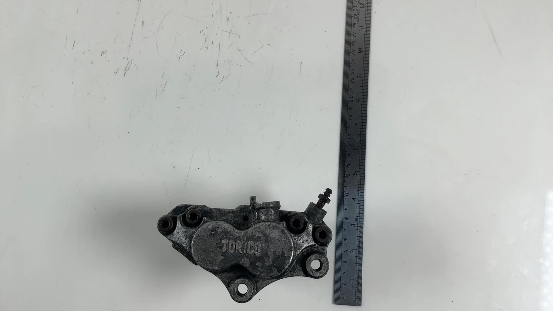 Kawasaki Ninja ZXR750 ZX750L Front Right Brake Caliper 1993-95 OEM 43041-1498-FE - Image 2