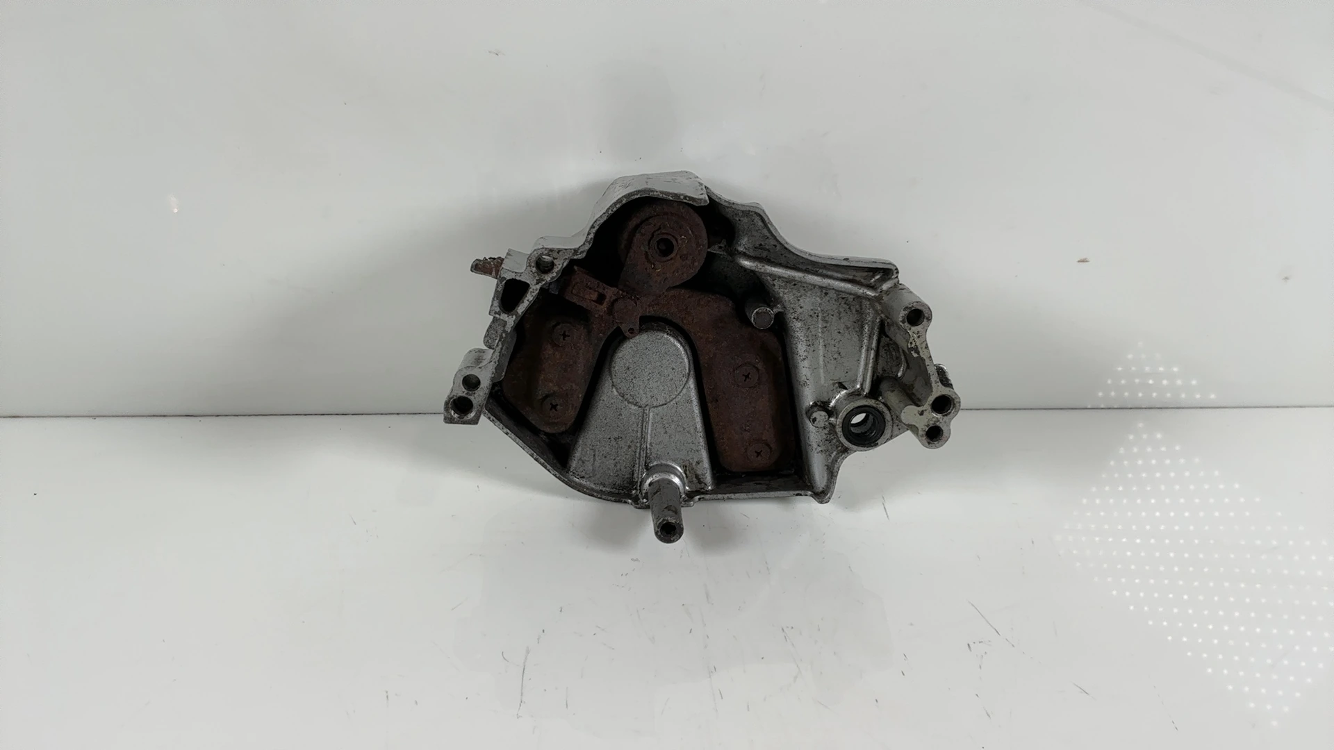 Yamaha FZR 600 3HE 600cc Front Sprocket Cover 1989-1995 OEM 2TK-15411-00-00 - Image 2