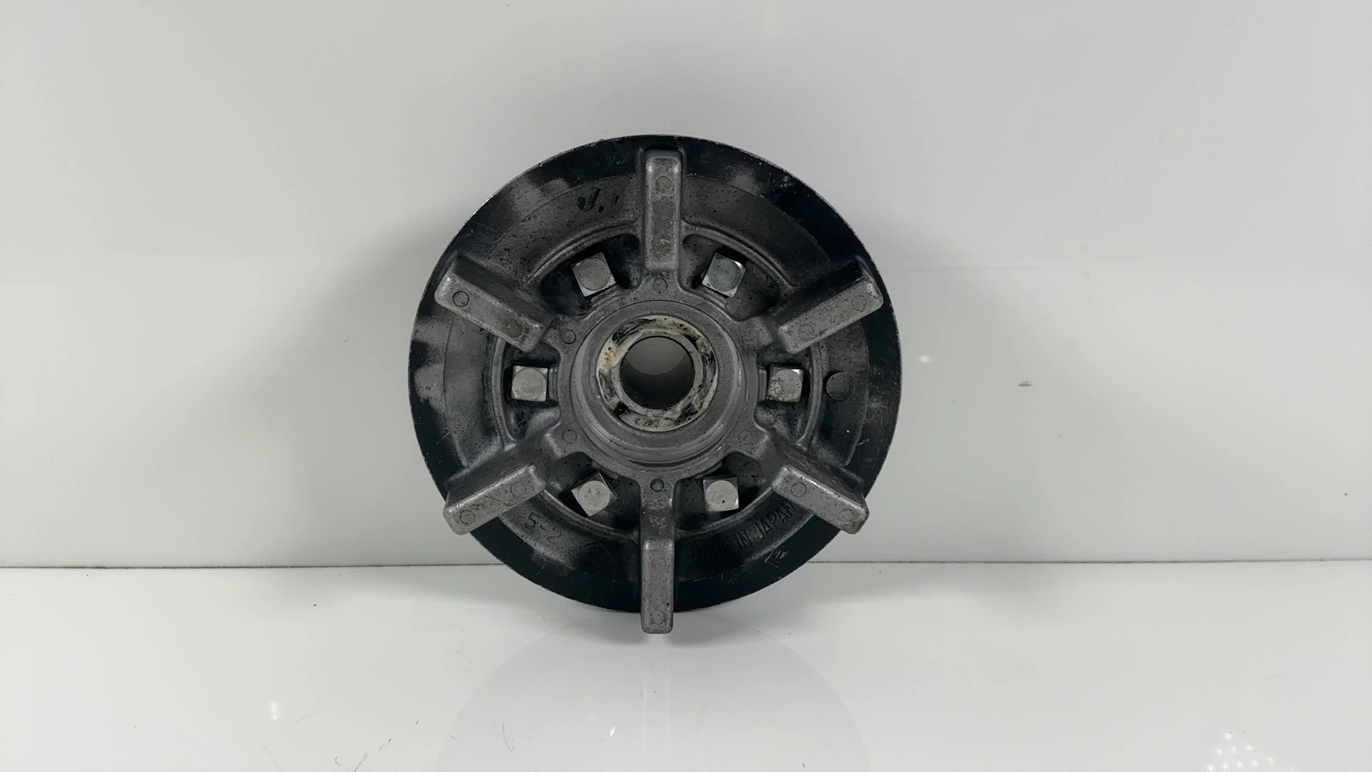 Kawasaki Z750GP KZ750R 750cc Rear Sprocket Hub Carrier 1982 OEM 42033-1021 - Image 1