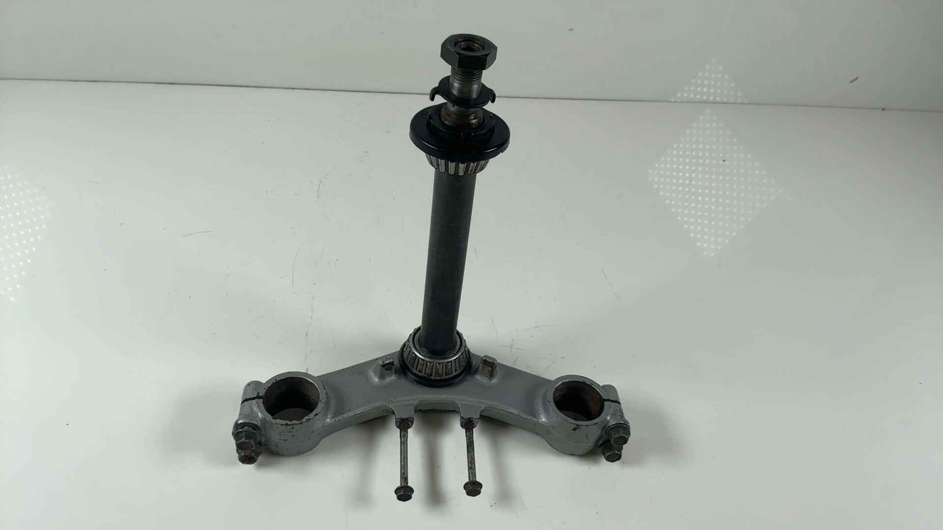 Kawasaki Ninja 600R ZX600A 600cc Lower Triple Tree 1985-1987 OEM 51044-1069 - Image 6