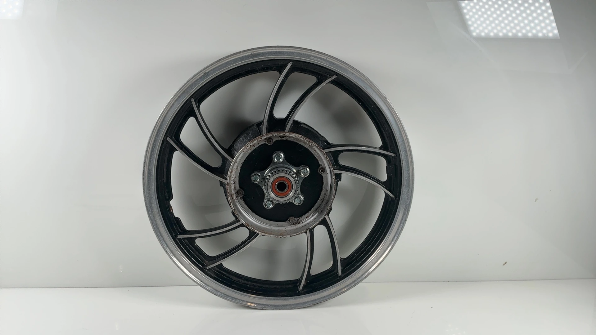 Yamaha Seca XJ750R 750 Rear Wheel Rim 1981-1983 OEM 5G2-25338-29-98