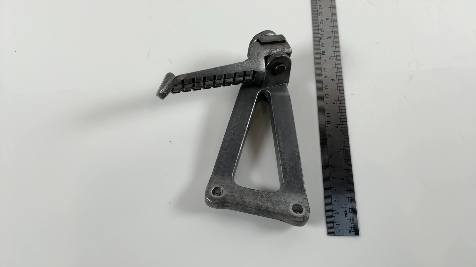 Kawasaki Ninja ZX-7 ZXR 750 Rear Left Footrest Bracket 1991-2003 OEM 35011-1554 - Image 2