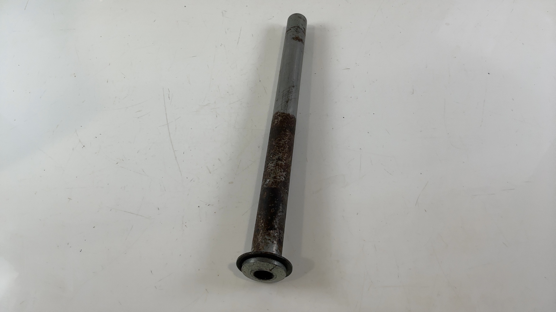 Triumph Daytona Sprint ST RS 955i Swingarm Pivot Bolt Shaft 1997-2004 T2057351 - Image 3