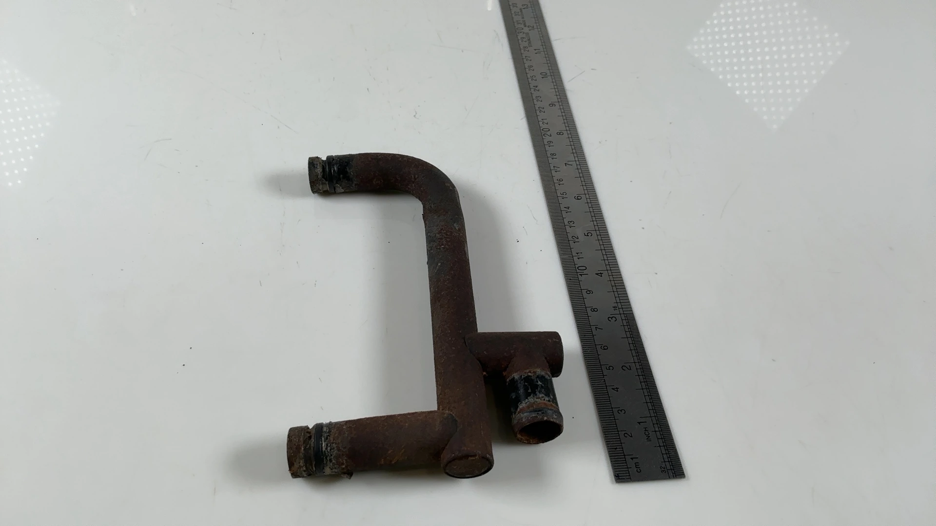 Honda V45 Magna Sabre Interceptor VF750 Coolant Inlet Pipe 1982-88 19504-MB0-000 - Image 3