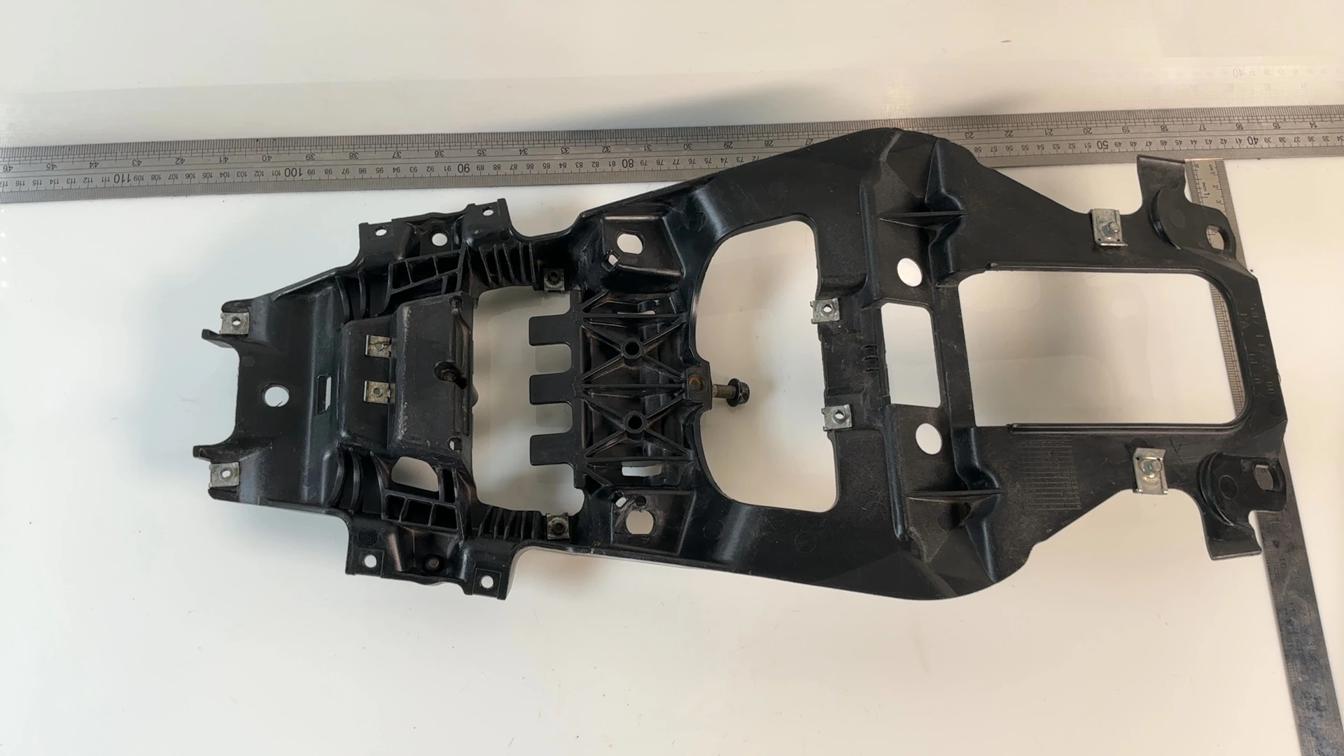 Yamaha MT125 RE29 125cc Rear Undertail Subframe Fender 2014-2017 OEM 5D7-F177A - Image 3