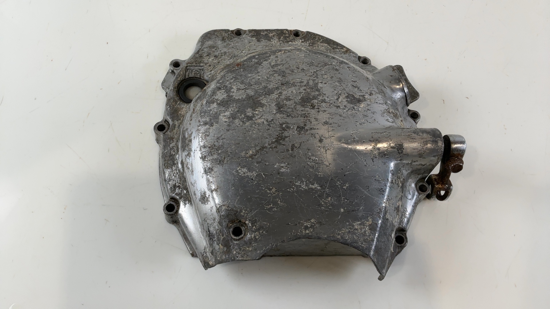 Suzuki GS650G GS650 650cc Clutch Cover 1981-1983 OEM 11340-34202 - Image 2