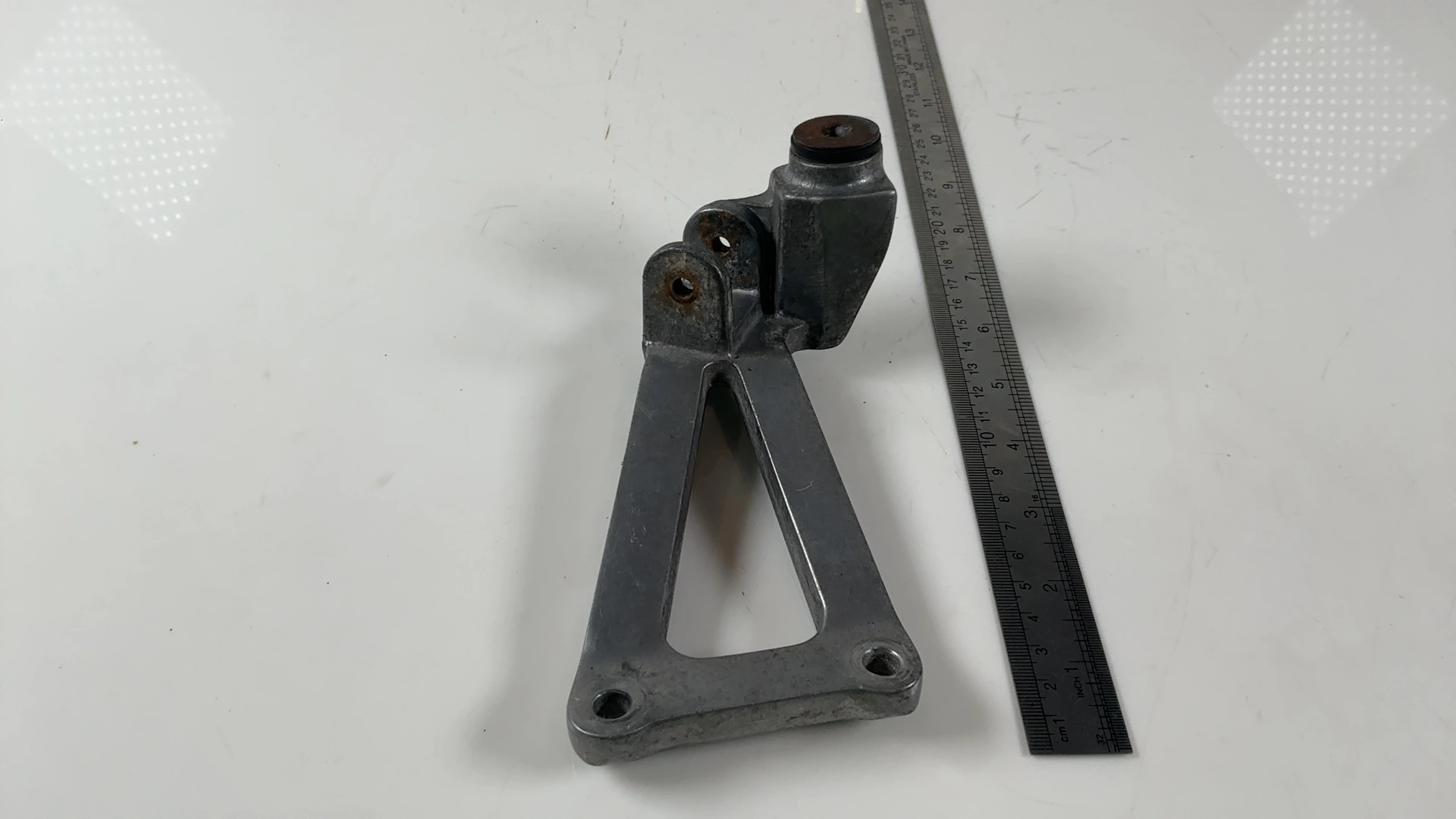 Kawasaki Ninja ZX7R ZX750P 750 Rear Right Foot Peg Bracket 1996-2003 35011-1555 - Image 3