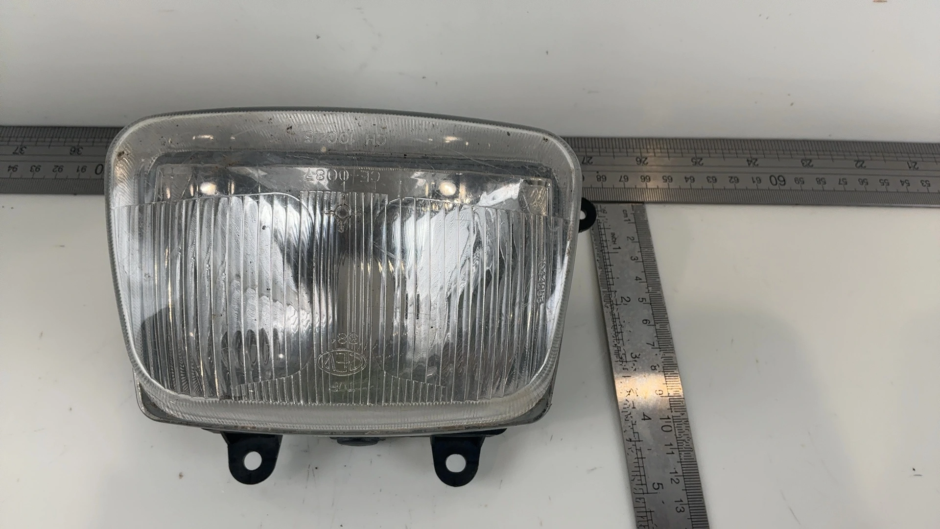 Honda Vision SA50 50cc Headlight Headlamp 1985-1994 OEM 33100-GY1-961 - Image 4
