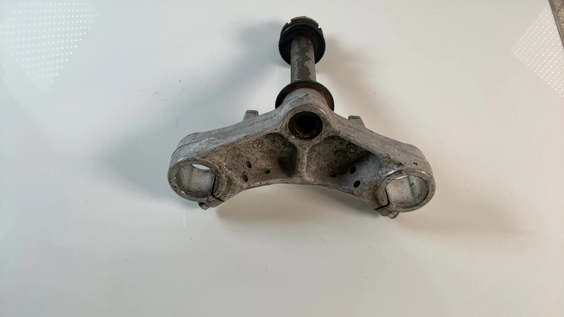 Aprilia RS50 50cc Lower Triple Tree Fork Stem Clamp 1999-2005 OEM AP8163038 - Image 4