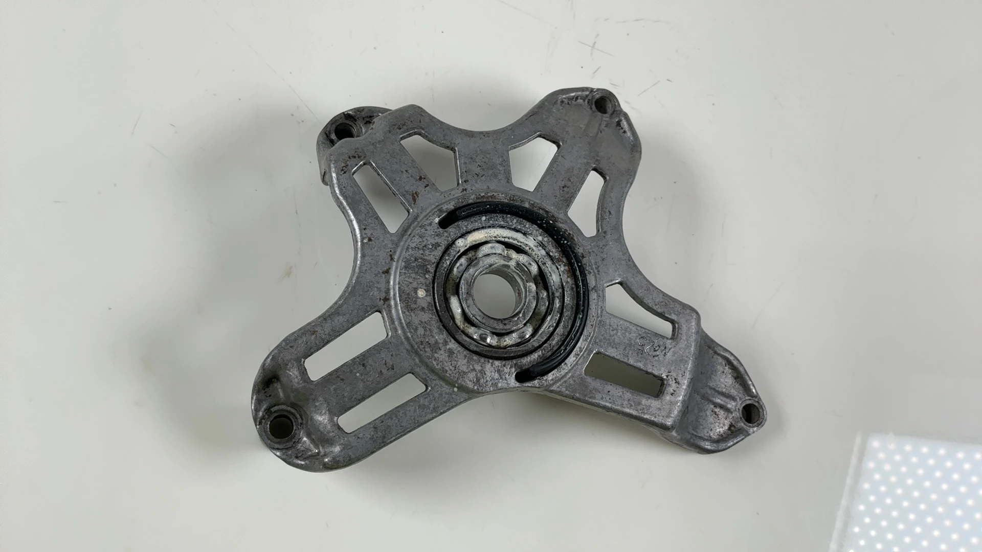 Yamaha XS750 XS750D 750cc Crankcase Bearing Housing 1976-77 OEM 1J7-15442-01-00 - Image 6