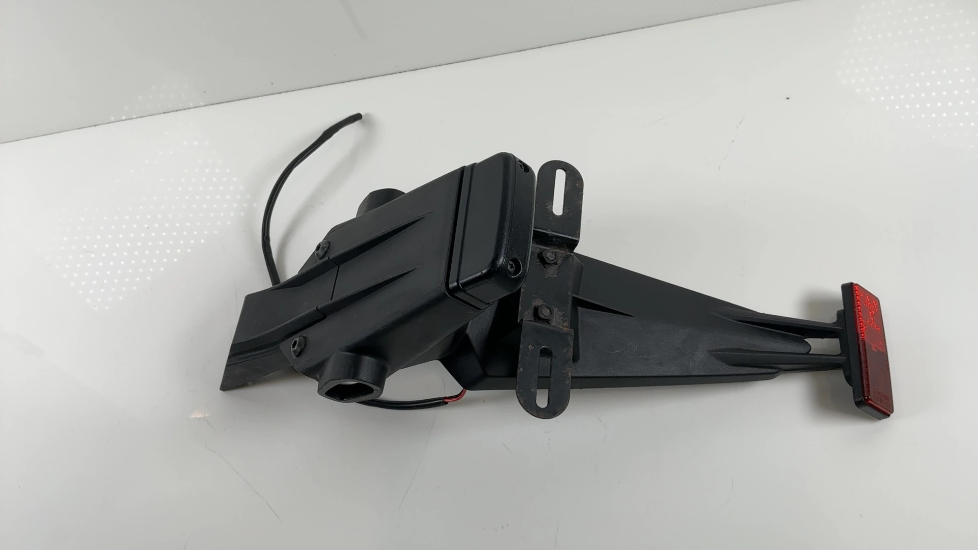 Kawasaki Ninja ZX-6R ZX600R Rear License Plate Holder Fender 2009-16 35019-0060 - Image 2