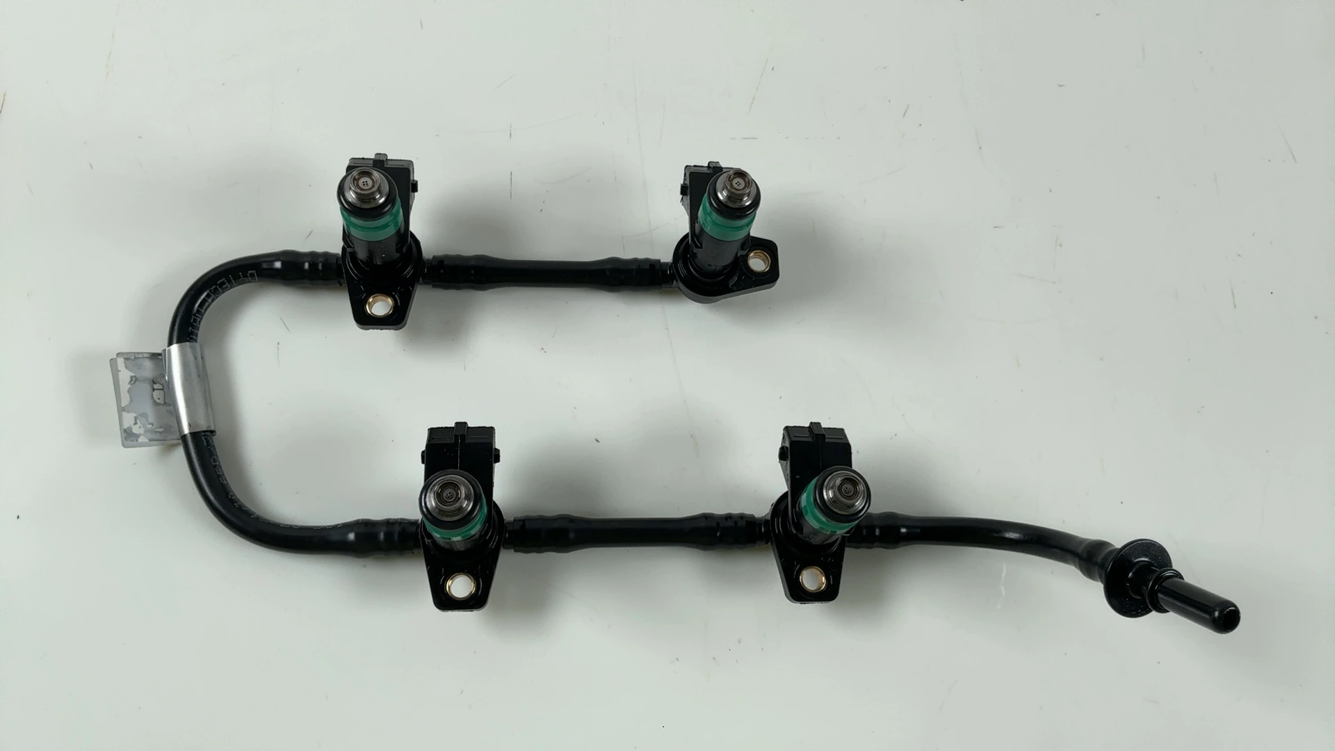 Aprilia Tuono V4 1100 Factory 1100 Upper Fuel Rail Injectors 2021-26 OEM 858807 - Image 2