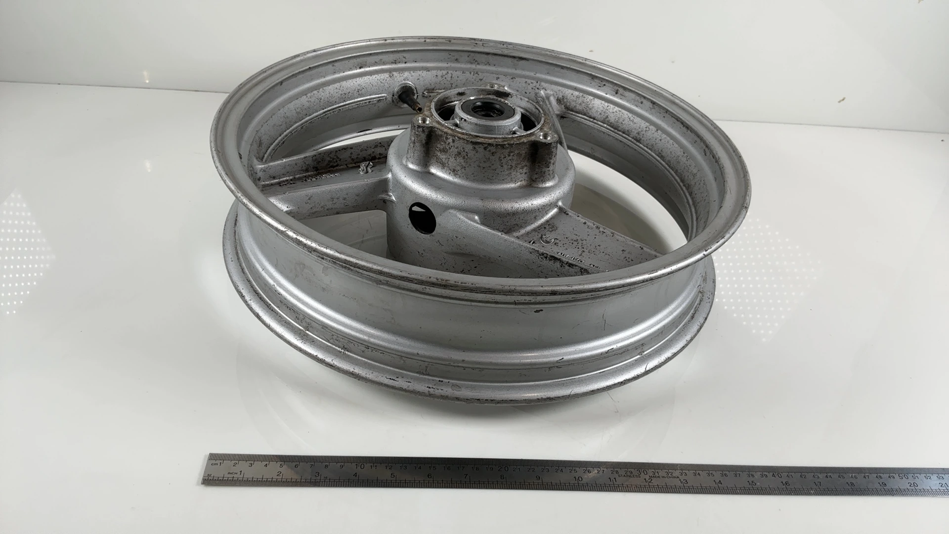 Kawasaki ZZR250 EX250H Rear Wheel Rim 1990-2007 OEM 41073-1474 Enkei  R-1267 - Image 5