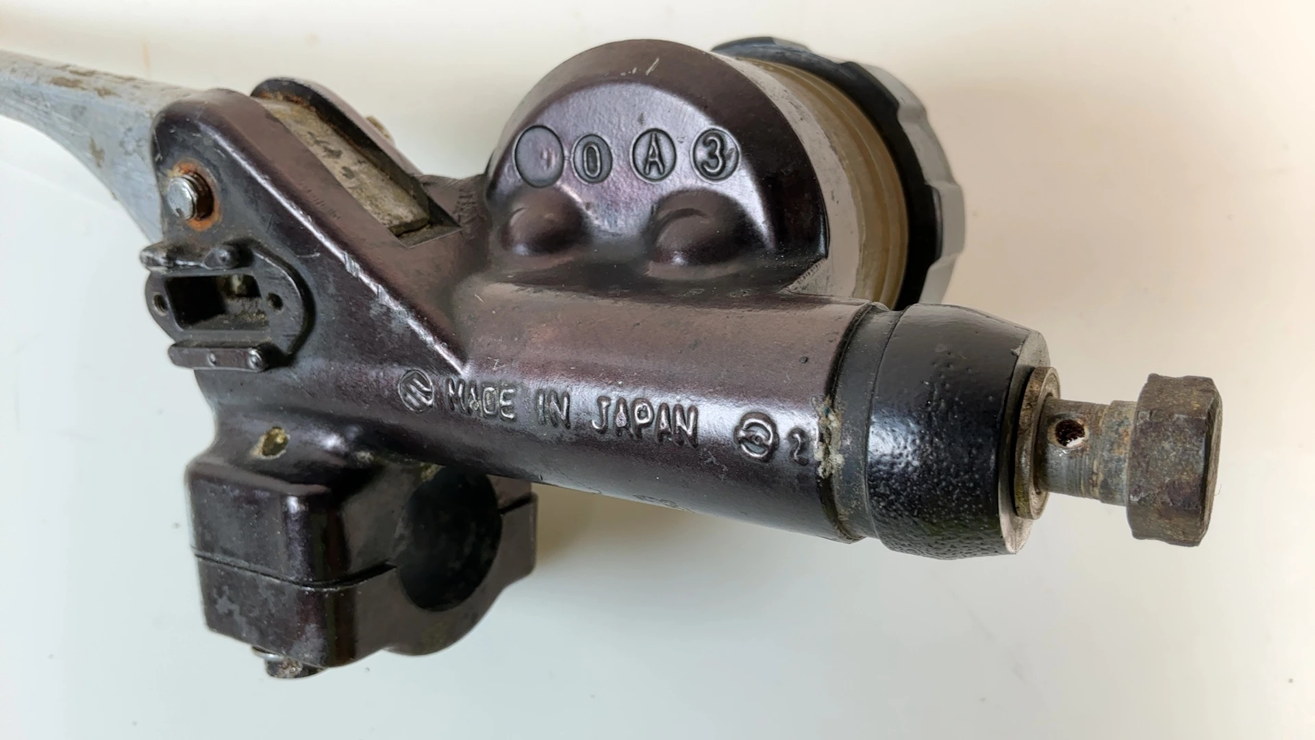 Suzuki GT380 GT 380 380cc Front Brake Master Cylinder 1972-1977 OEM 59600-33610 - Image 7