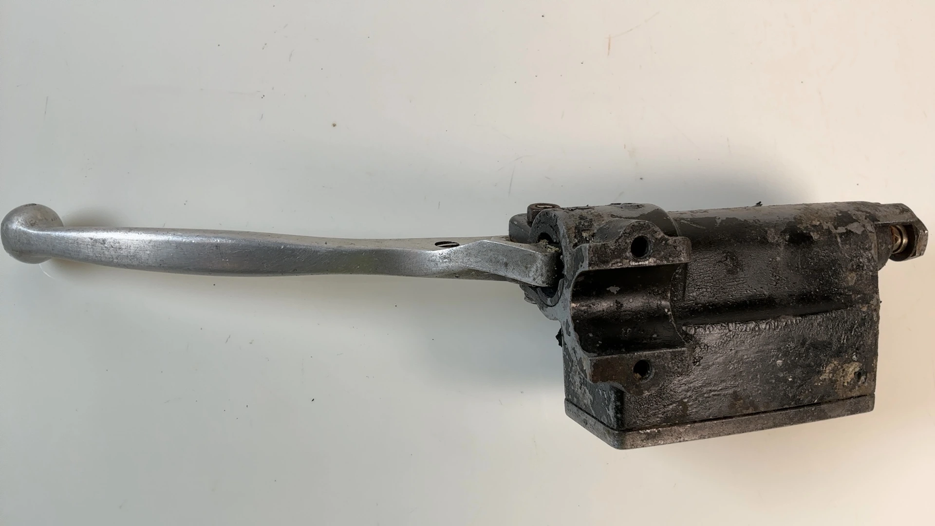 Kawasaki KZ400 LTD 400 CC Front Brake Master Cylinder 1978 1979 OEM 43015-032 - Image 4