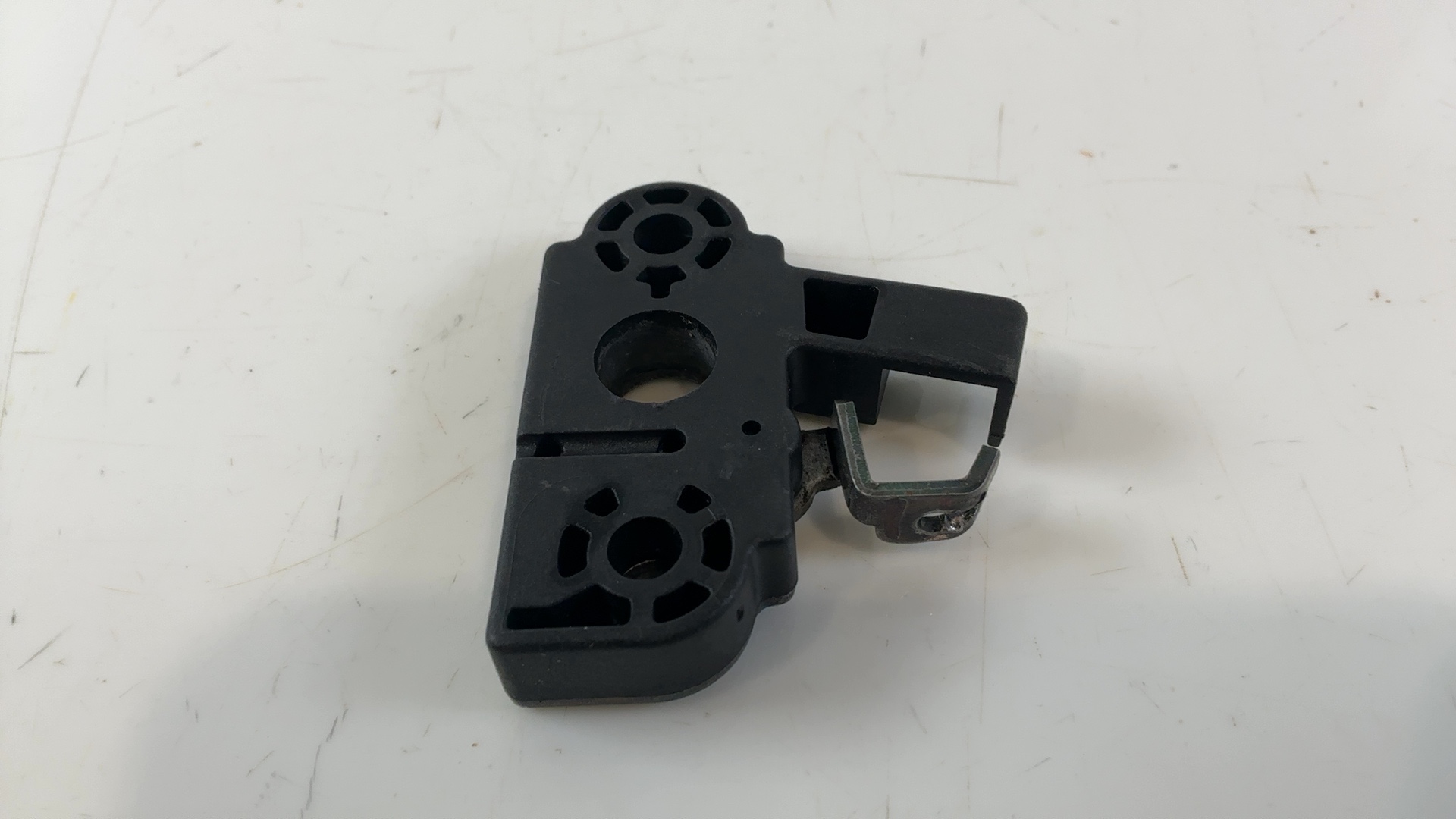 MV Agusta F3 800 800cc Rear Seat Catch Lock Latch 2013-2016 OEM 8000B5412 - Image 5