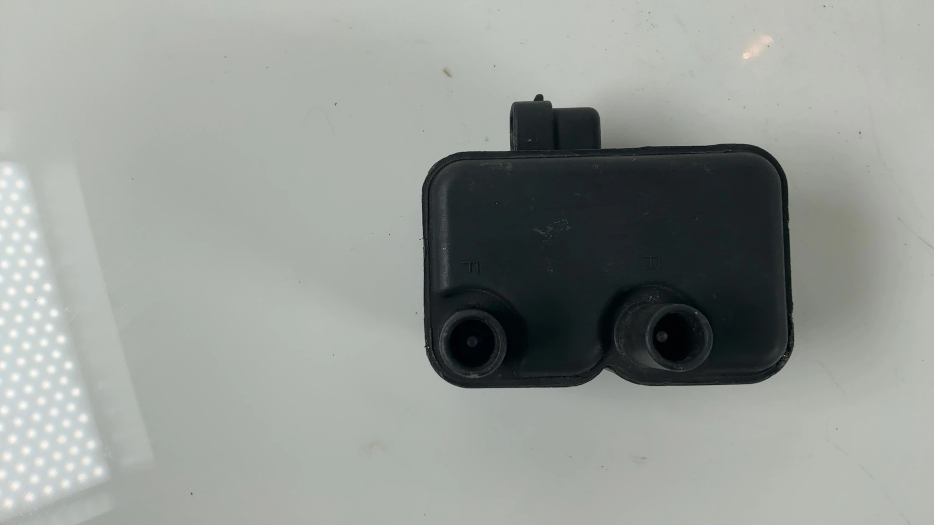 Harley Sportster XL 883 Ignition Coil 2004-2006 OEM 31655-99 - Image 5