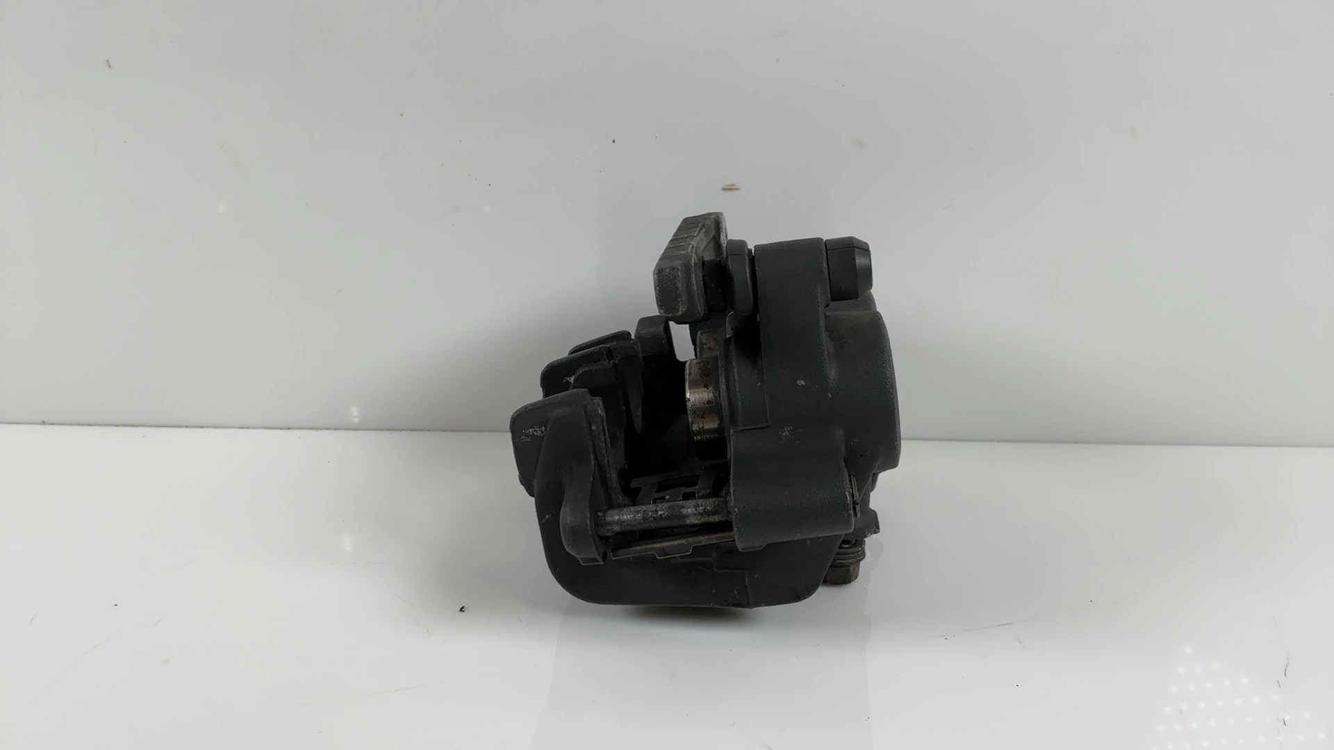 Honda CBF 600 PC38 600cc Front Left Brake Caliper 2004-2006 OEM 45150-MBZ-D61 - Image 7