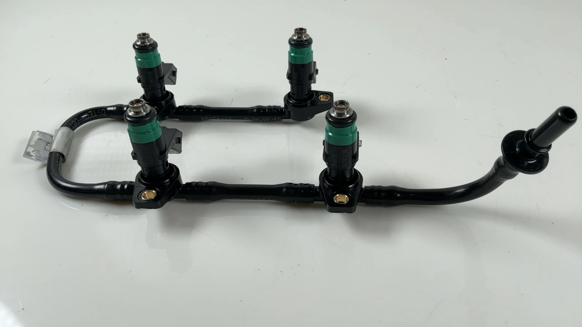Aprilia Tuono V4 1100 Factory 1100 Upper Fuel Rail Injectors 2021-26 OEM 858807 - Image 4