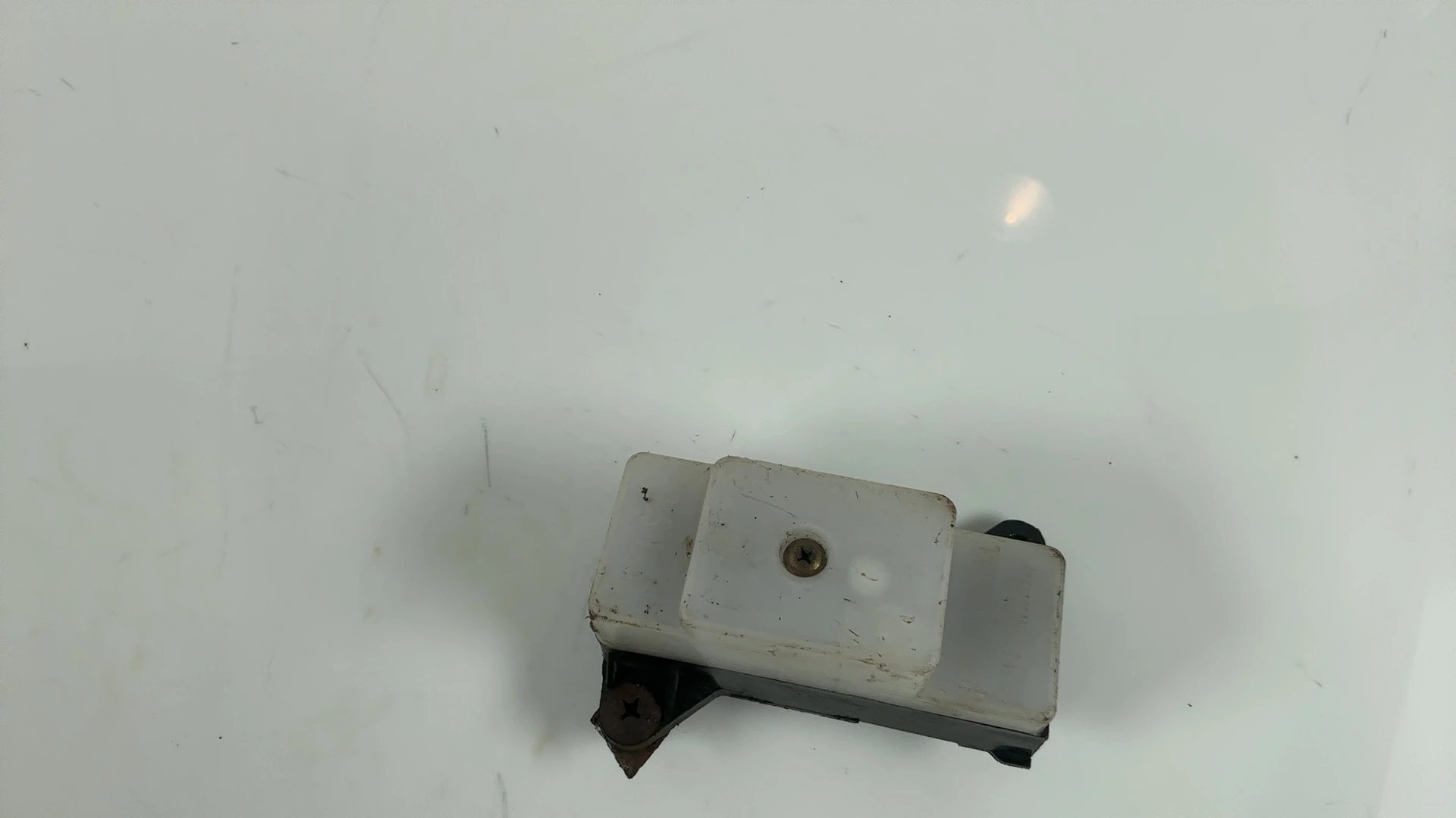 Suzuki Katana GSX600F 600 CC Fuse Box 1994 1995 OEM 36740-19C00 - Image 2
