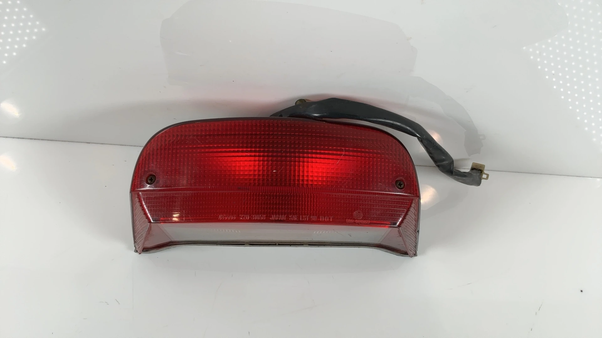 Yamaha XJ600 Diversion 4BR 600 Taillight 1992-2003 OEM 4BP-84710-00 - Image 2