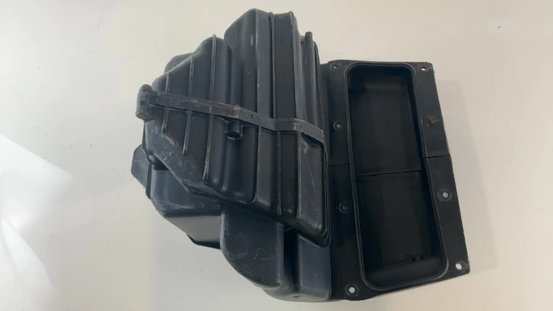 Kawasaki ZXR400 ZX400L 400cc Air Filter Box 1991-1999 OEM 11011-1360 - Image 2