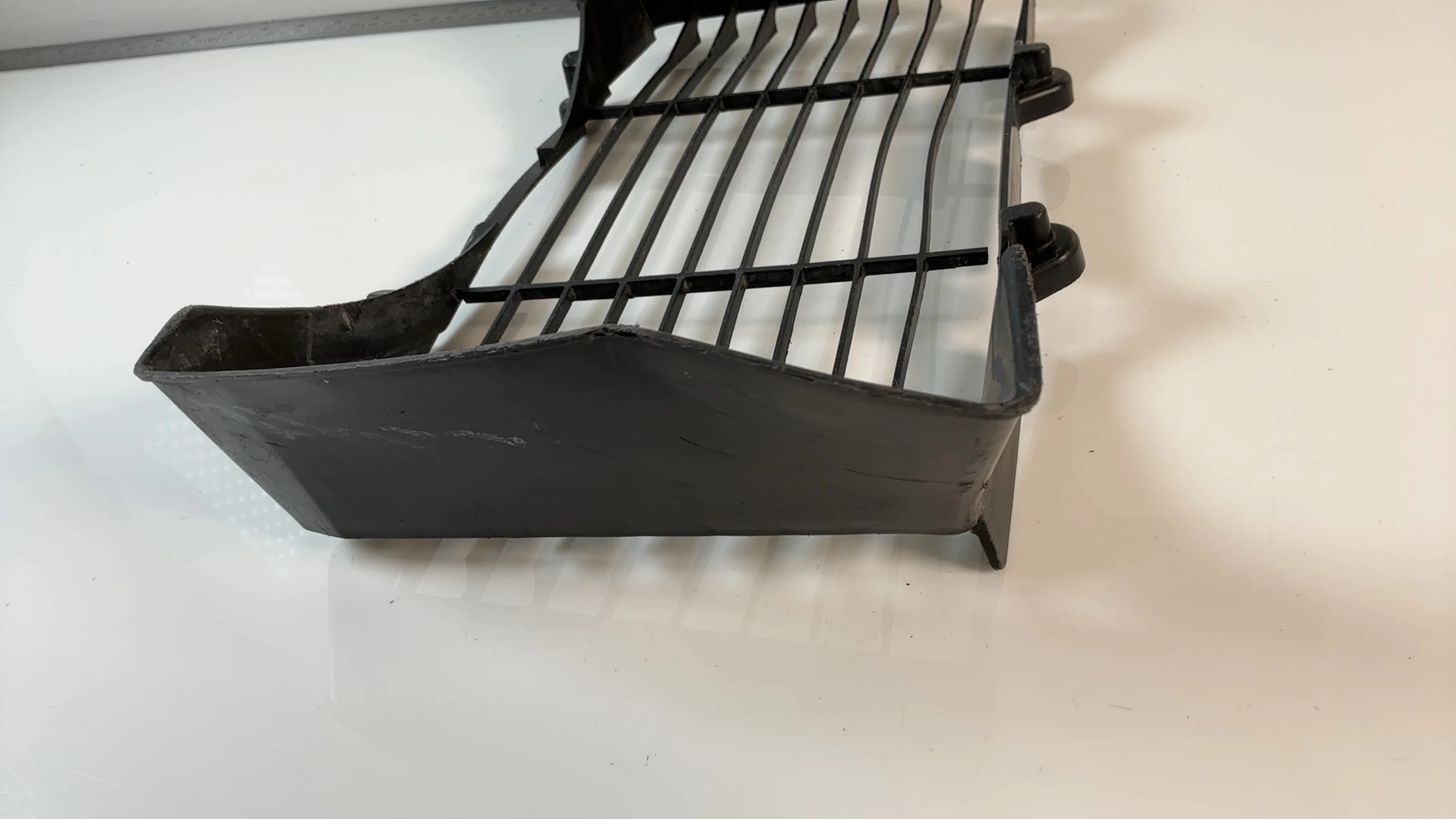 Yamaha FZR1000 Genesis 2GH 1000cc Radiator Grille Guard 1987-88 OEM 2GH-12467-00 - Image 6