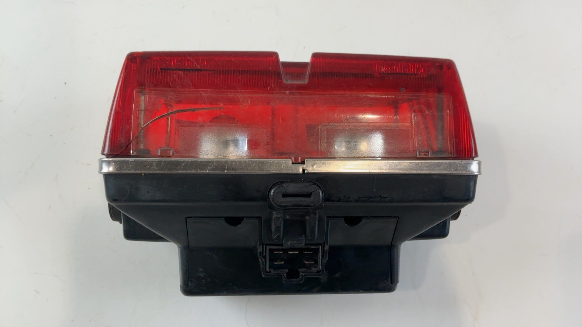 Honda CB900F CB900 900cc Rear Tail Light 1979-1983 OEM 33701-463-671 - Image 3