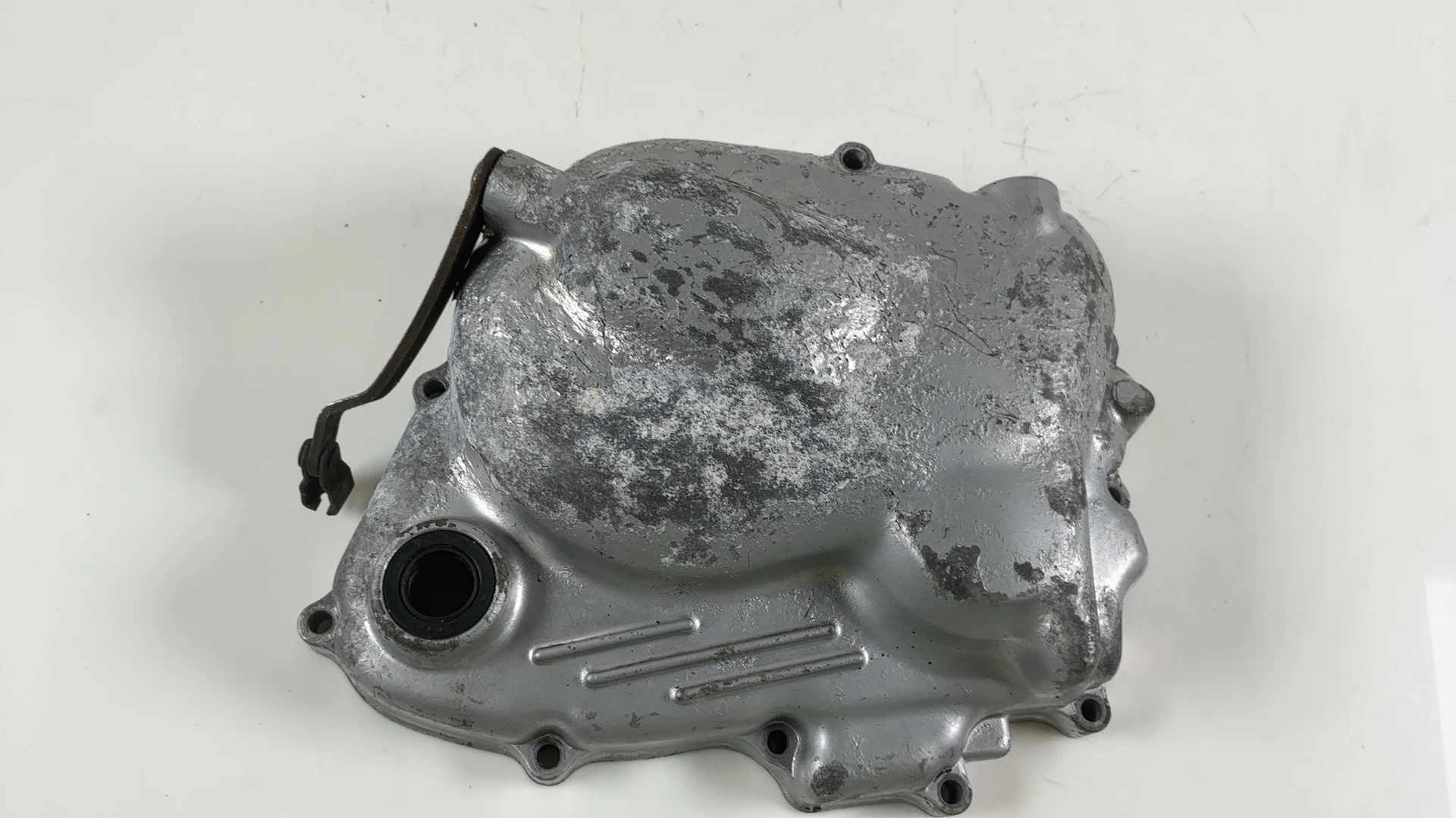 Honda Twinstar CM185T 185 Right Clutch Cover 1978-1979 OEM 11330-402-000 - Image 6