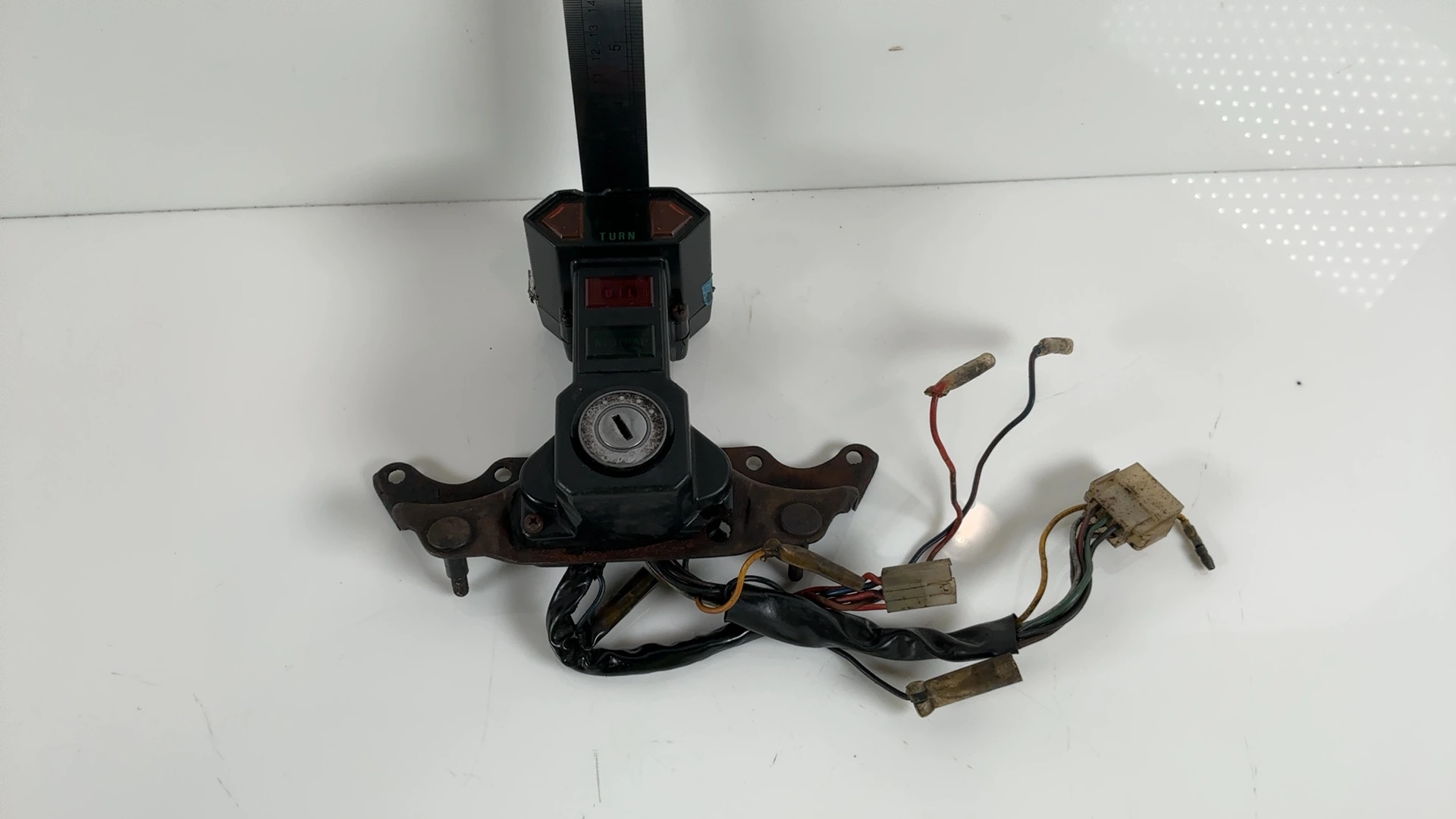 Yamaha XS650 Standard 650cc Indicator Light Bracket 1977-79 OEM 1T3-83568-00-00 - Image 14
