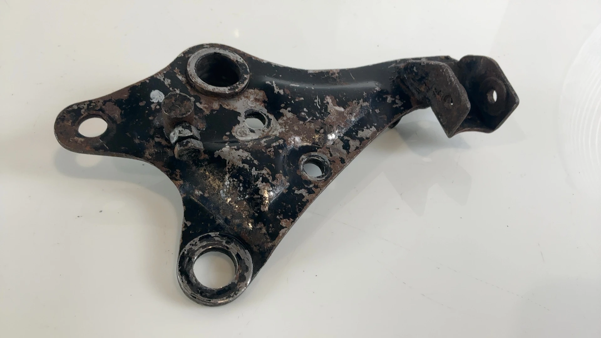 Yamaha RD250 RD350 250 CC Rear Right Footrest Bracket 1973-1975 OEM 360-21446-00 - Image 3