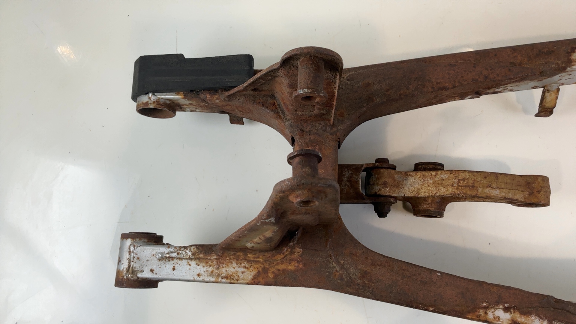Suzuki GS550 GS550L 550 CC Rear Swingarm Swing Arm 1983 OEM 61000-43500-291 - Image 5