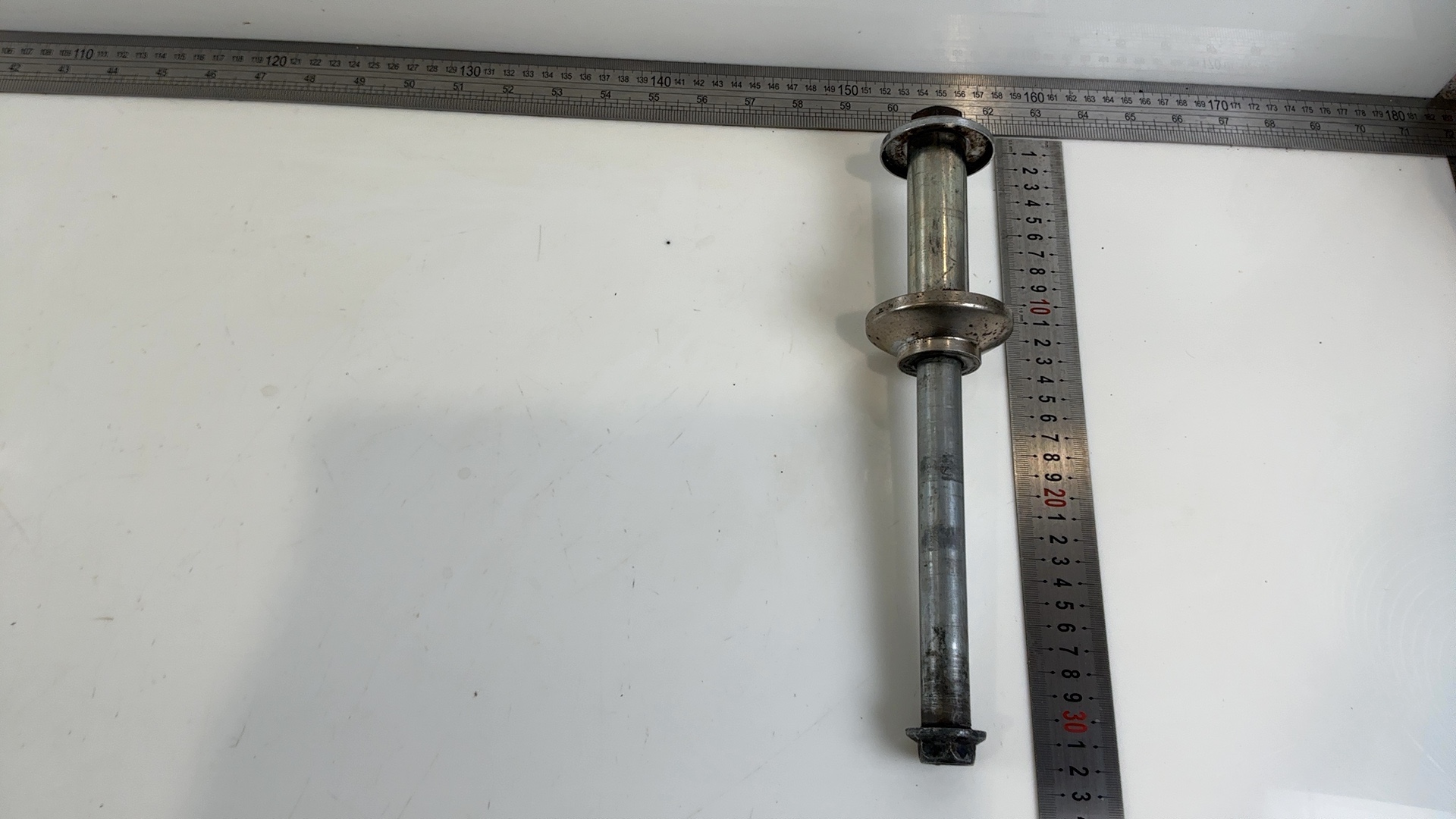 Kawasaki Z 1000 ST KZ1000ST 1000cc Rear Wheel Axle 1979 1980 OEM 41068-1088 - Image 4