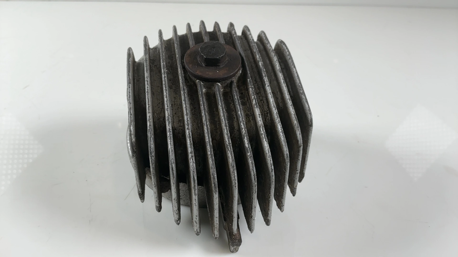 Yamaha XS400 Special XS 400 400cc Oil Filter Cover 1977-1983 OEM 1L9-13447-00-00 - Image 8