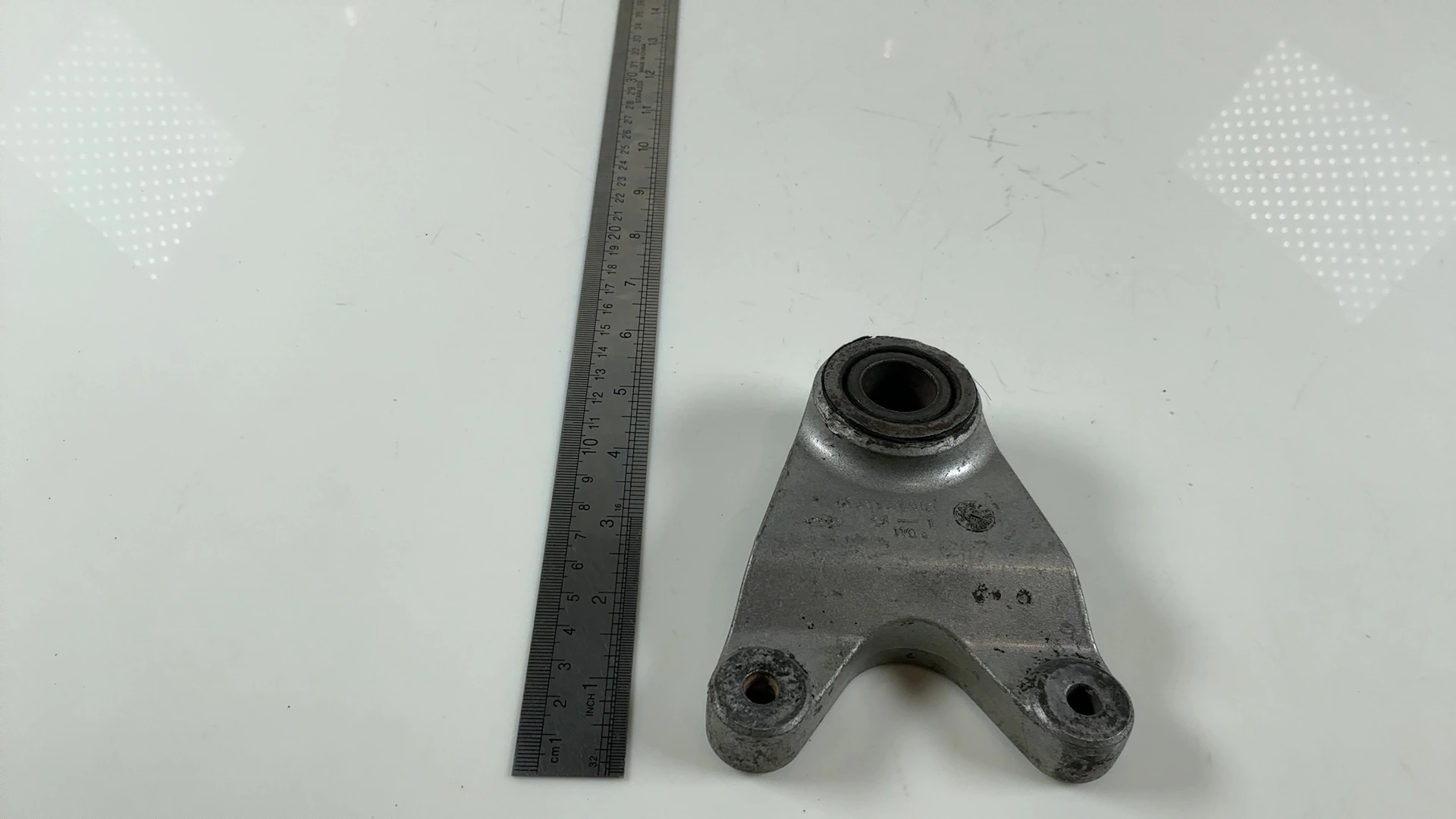 Kawasaki ZXR400 ZX400H 400cc Rear Brake Caliper Bracket 1989-1990 OEM 43034-1088 - Image 4