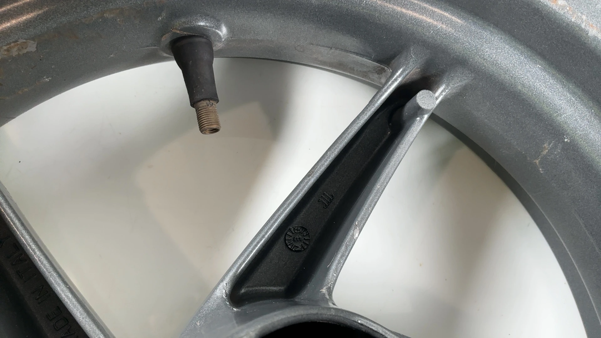 Aprilia SR 125 125CC Front Wheel Rim 1999-2001 OEM 8208705 Grimeca 13x3.50 - Image 11