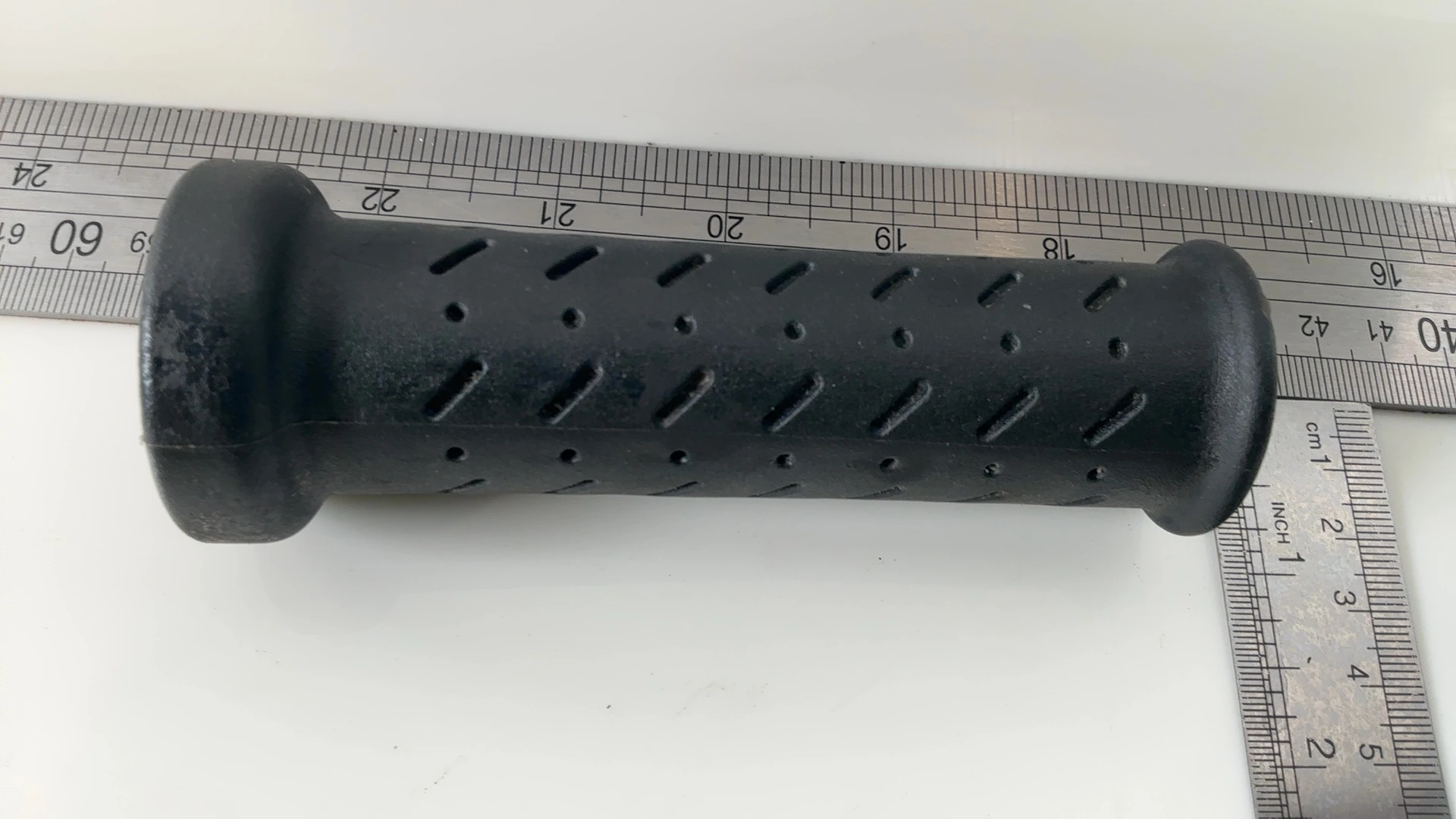 Aprilia Tuono V4 1100 Factory Handlebar Grip Left 2021-2026 OEM 856027 - Image 2