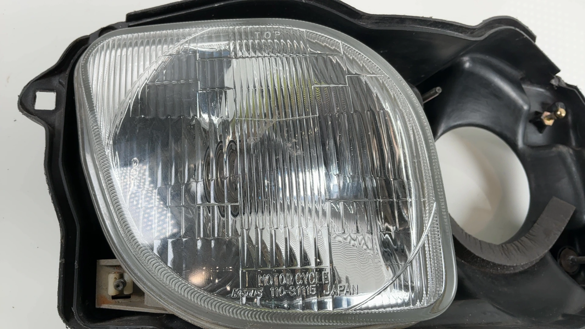 Yamaha FZR1000 FZR 1000 1000cc Foxeye Headlight 1994 1995 OEM 4FM-84300-41 - Image 9