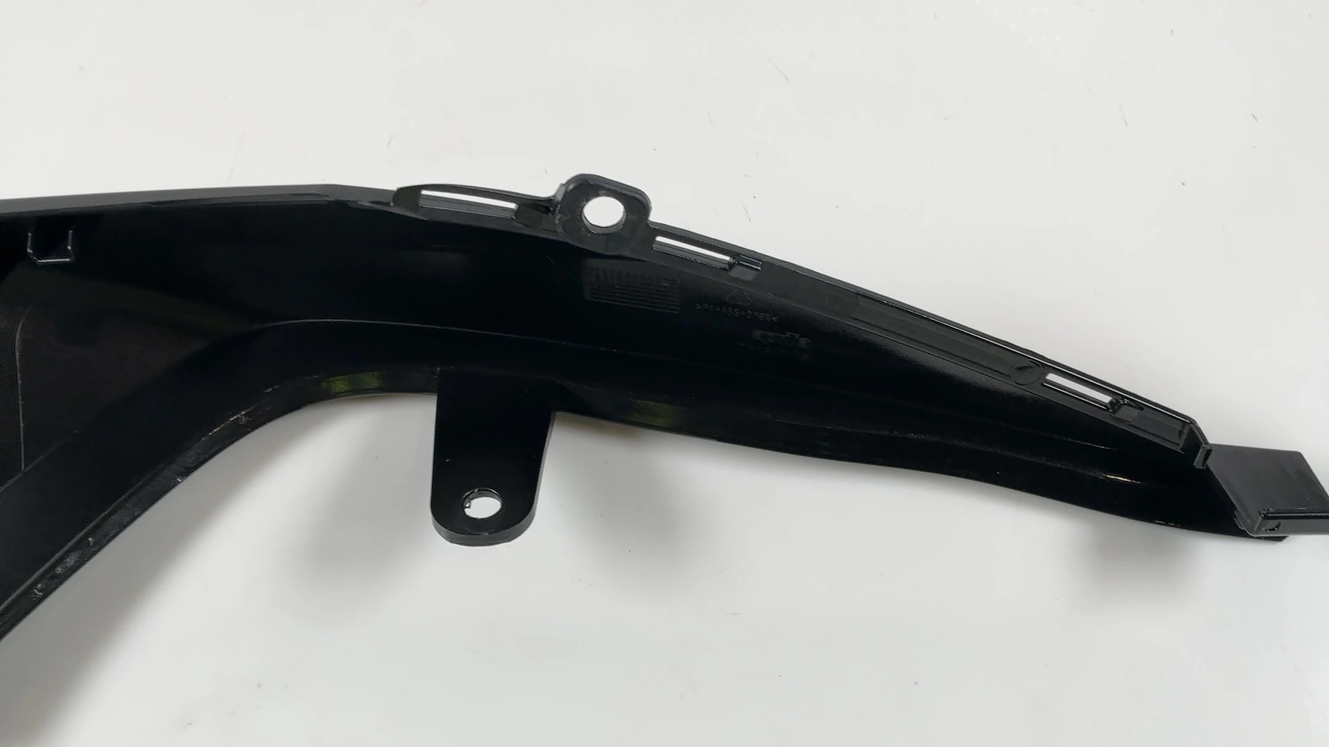 Aprilia RSV4 Factory 1100 Right Tail Side Fairing 2021-2026 OEM 2B006976 - Image 7