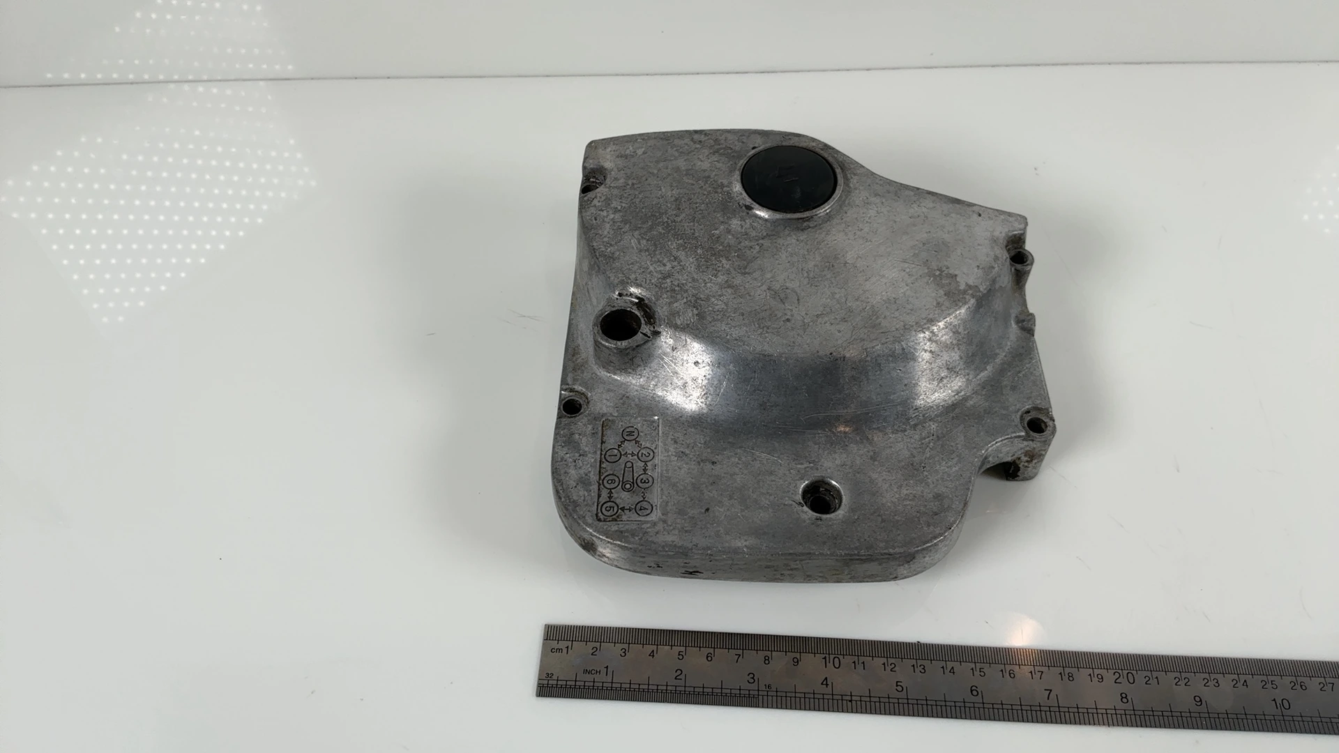 Suzuki GSX250E GSX250 250cc Left Engine Sprocket Cover 1980-1982 OEM 11361-11402 - Image 2