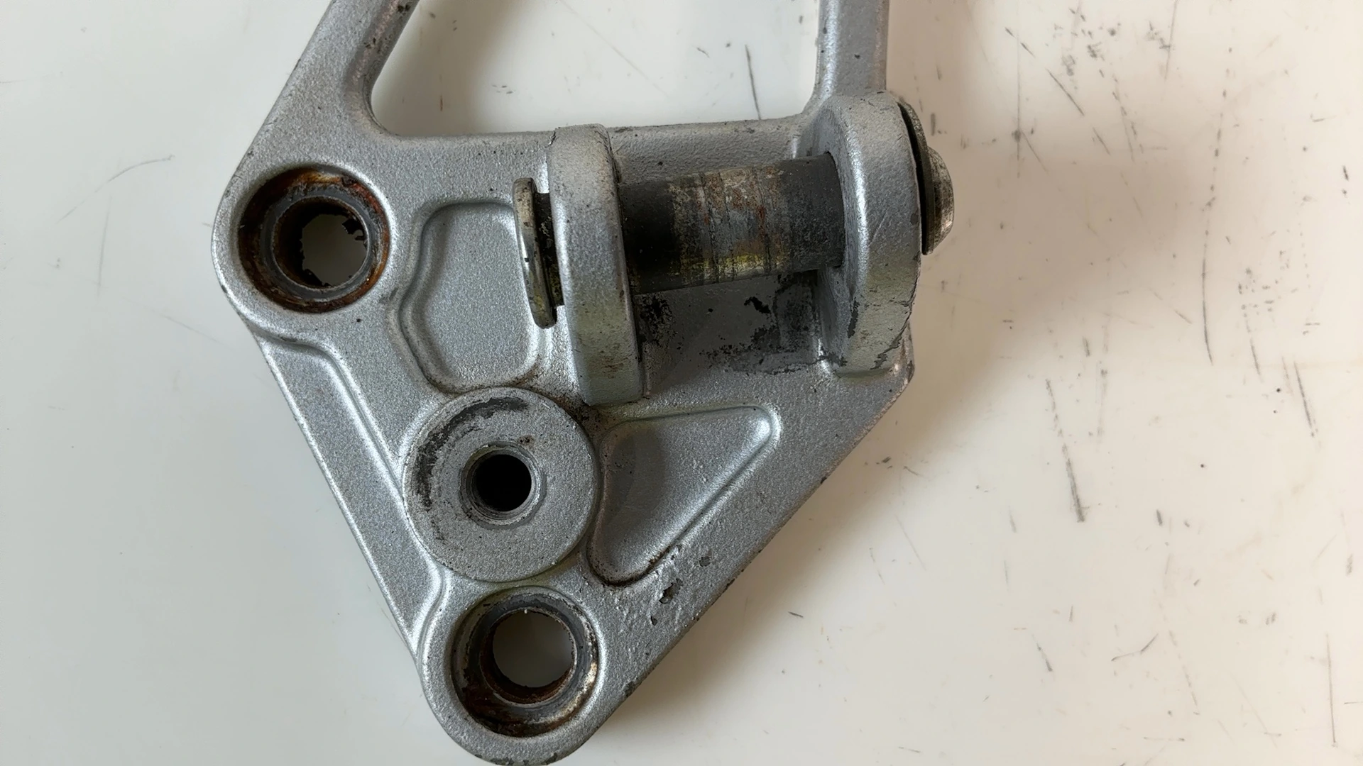 Kawasaki GPX600R ZX600C 600cc Front Left Footrest Bracket 1988-97 OEM 35011-1344 - Image 5
