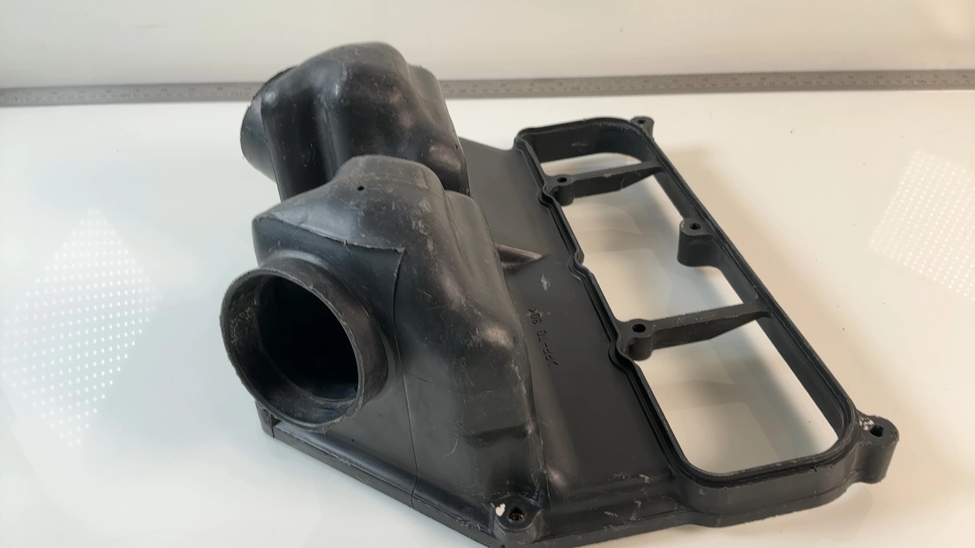 Kawasaki Ninja ZX-6R ZX600F 600cc Lower Airbox Base 1995-1997 OEM 11011-1449 - Image 4