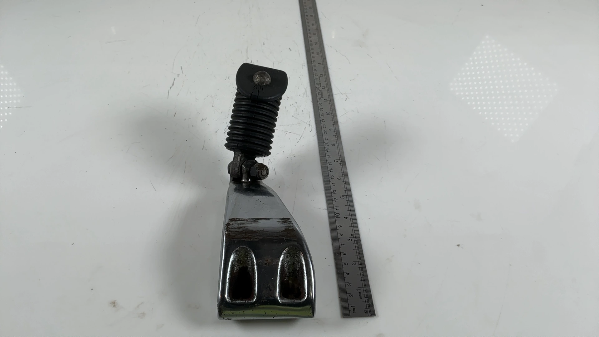 Harley Dyna FXD 1584 Mid Control Left Foot Peg Bracket 1991-2017 OEM 50639-90A - Image 3